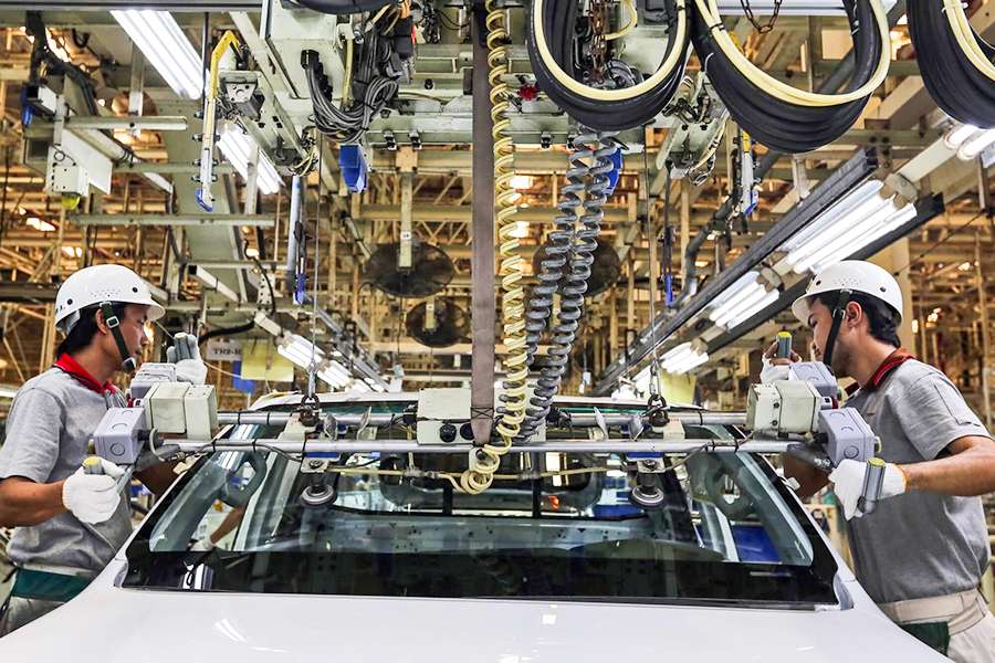 Kỹ Sư Thiết Kế Linh Kiện Ô Tô Nhật Bản